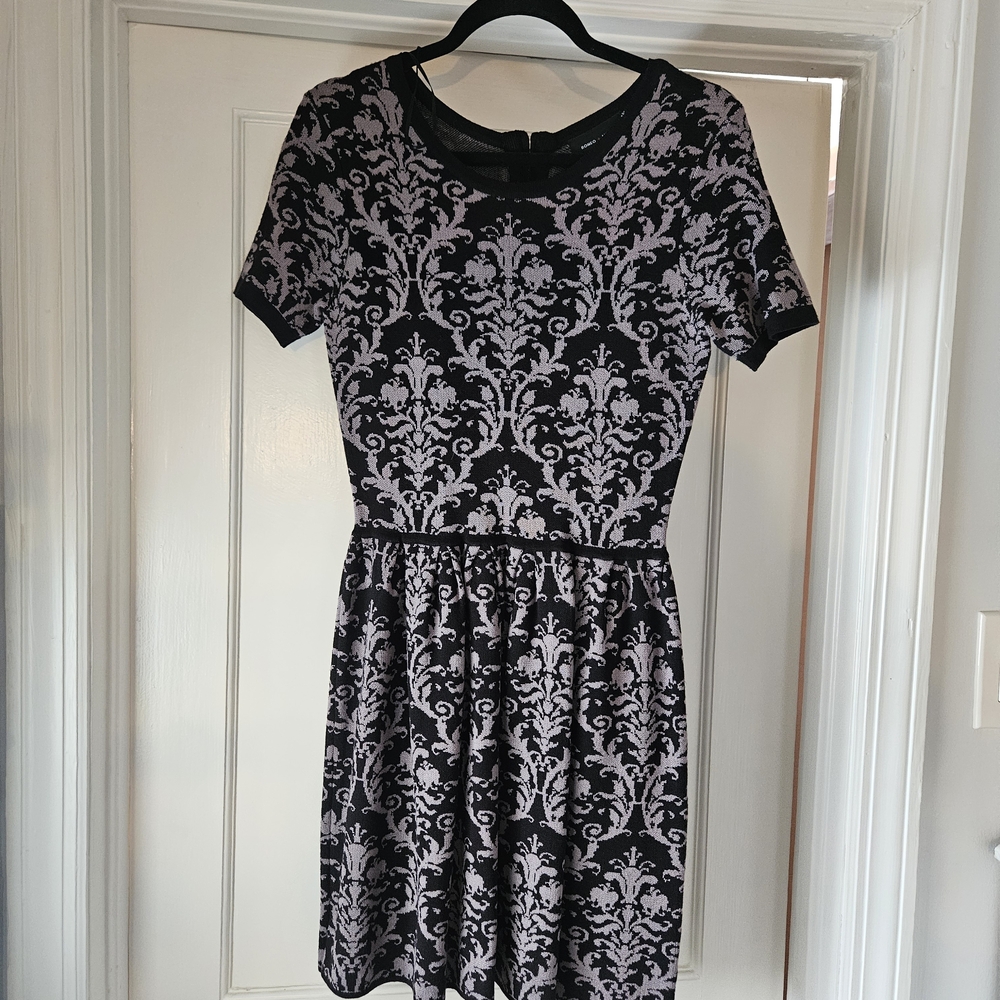 Romeo & Juliet Couture Black and Gray Mini Dress